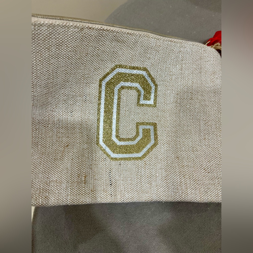Clarins Makeup Pouch with Gold Lettering - Picture 8 of 11
